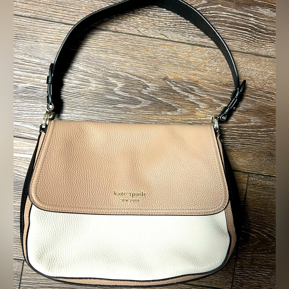 Kate Spade Tan and Cream Shoulder Bag with Classic Hobo Style